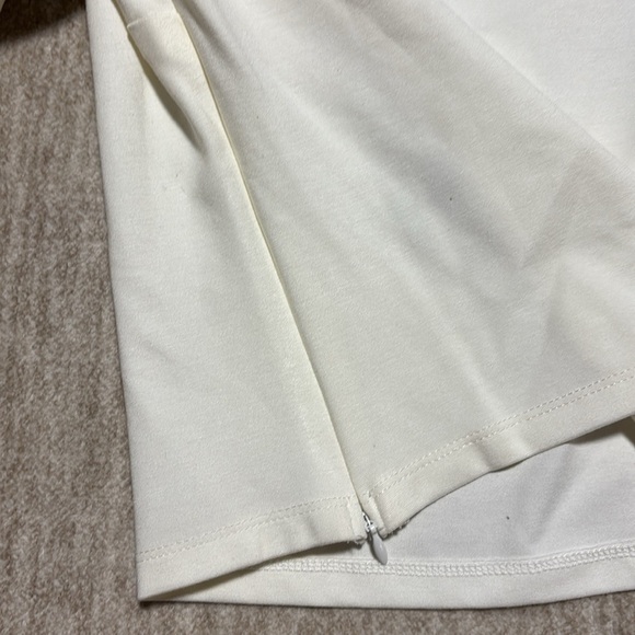 NWT Forever 21 Large Cropped white top off/on shoulder feather sleeves - Picture 5 of 5